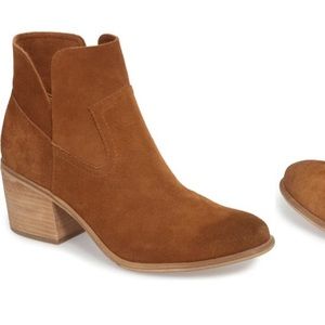 BP Brice notched bootie sz 7
